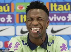 维尼修斯赛点兑现,菲尼克斯太阳淘汰巴塞罗那晋级四强,主帅激动落泪的简单介绍 维尼修斯赛点兑现,菲尼克斯太阳淘汰巴塞罗那晋级四强,主帅激动落泪的简单介绍